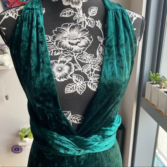 Lulu’s velvet multi-way maxi dress - Picture 2 of 11